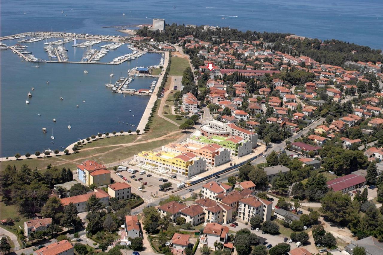 Blue Apartment Umag Bagian luar foto