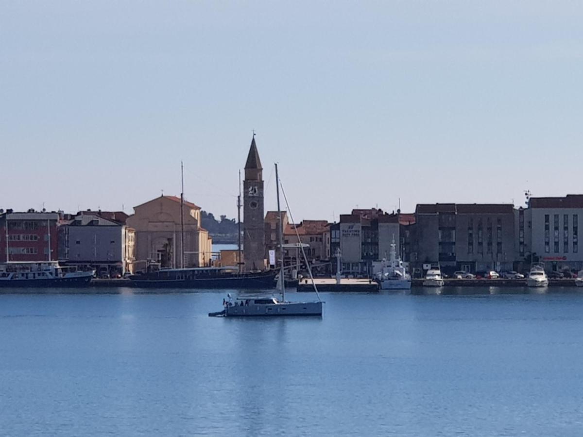 Blue Apartment Umag Bagian luar foto