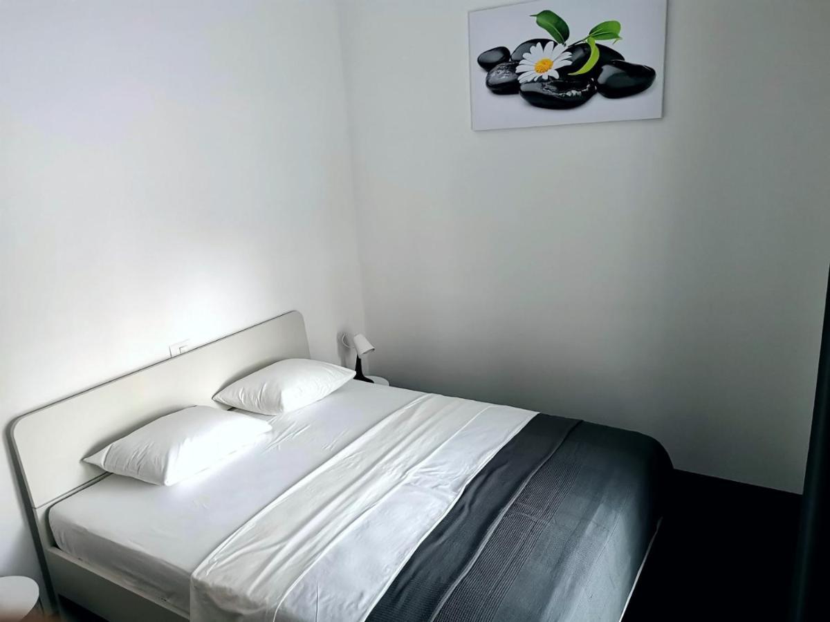 Blue Apartment Umag Bagian luar foto
